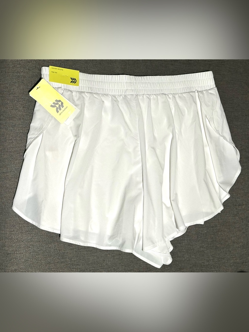 All in Motion Women's Mid Rise Core Running Shorts White Size L LARGE, NEW - Picture 9 of 10